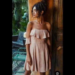 ASTR The Label Sabina Off Shoulder Dress